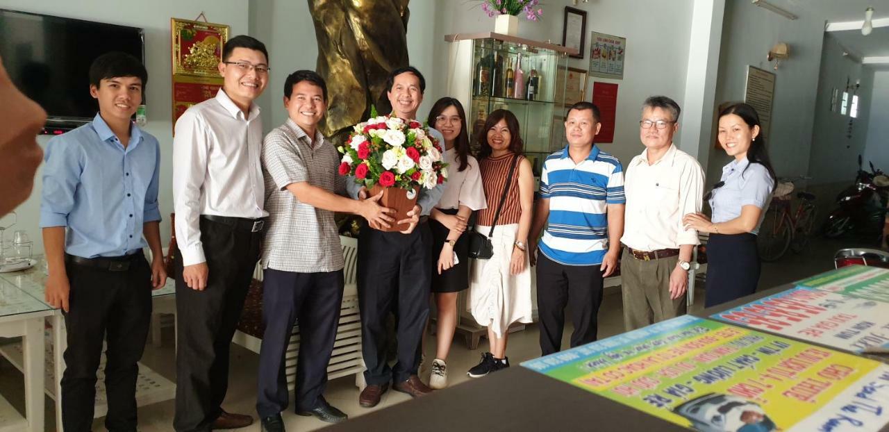 Bac Huong Hotel Tỉnh Kontum Exterior foto